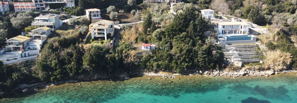 Idyllic sea view with direct access from the Nikiana Lefkada Beachfront Plots, showcasing the plots' stunning seaside location.